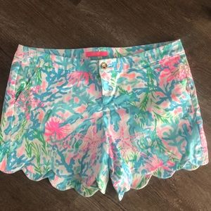 EUC Lilly Pulitzer Buttercup Stretch Short Size 16